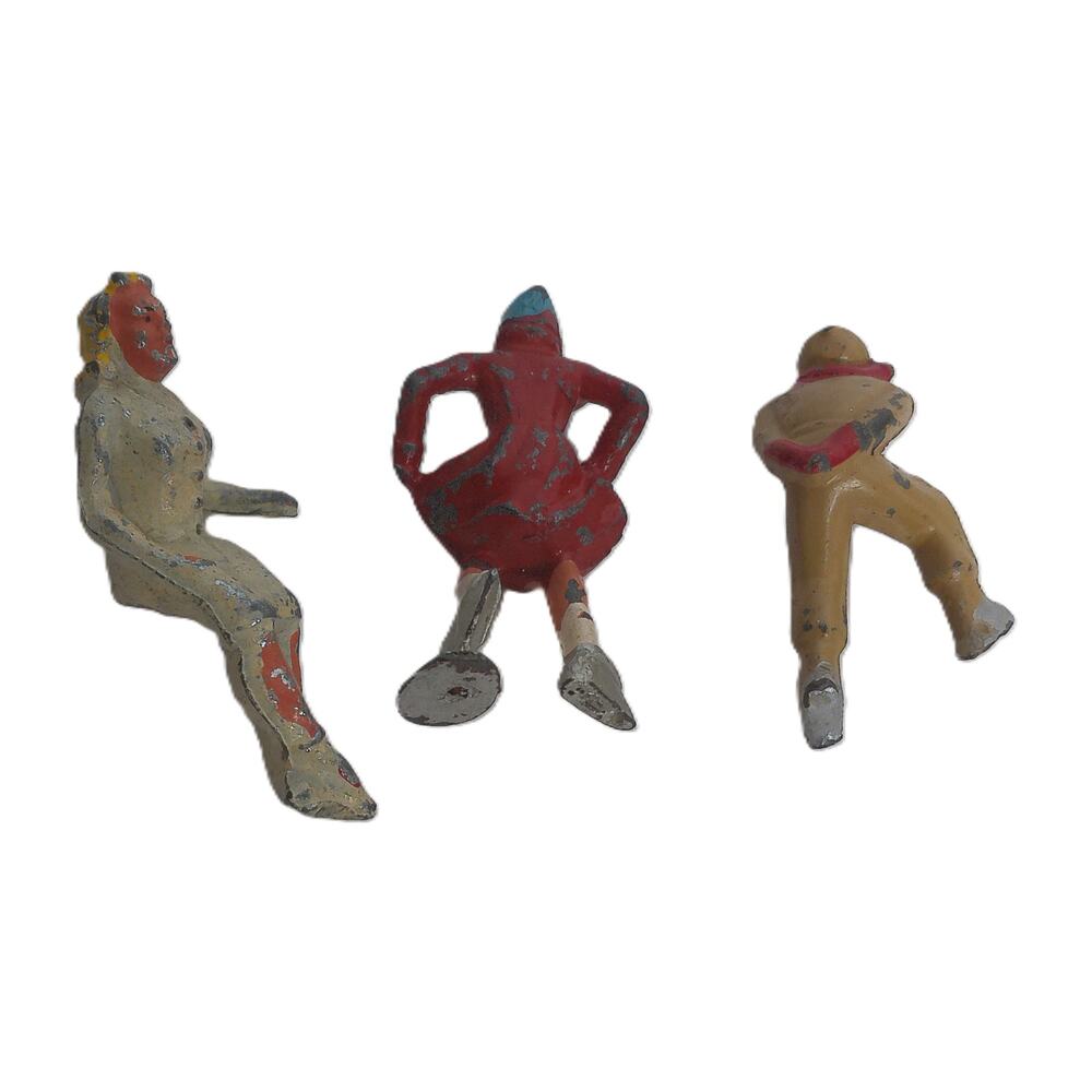 Vintage Barclay Lead Toy Ice Skaters 1930s Christmas Village Figures Set of 3 - Picture 3 of 6